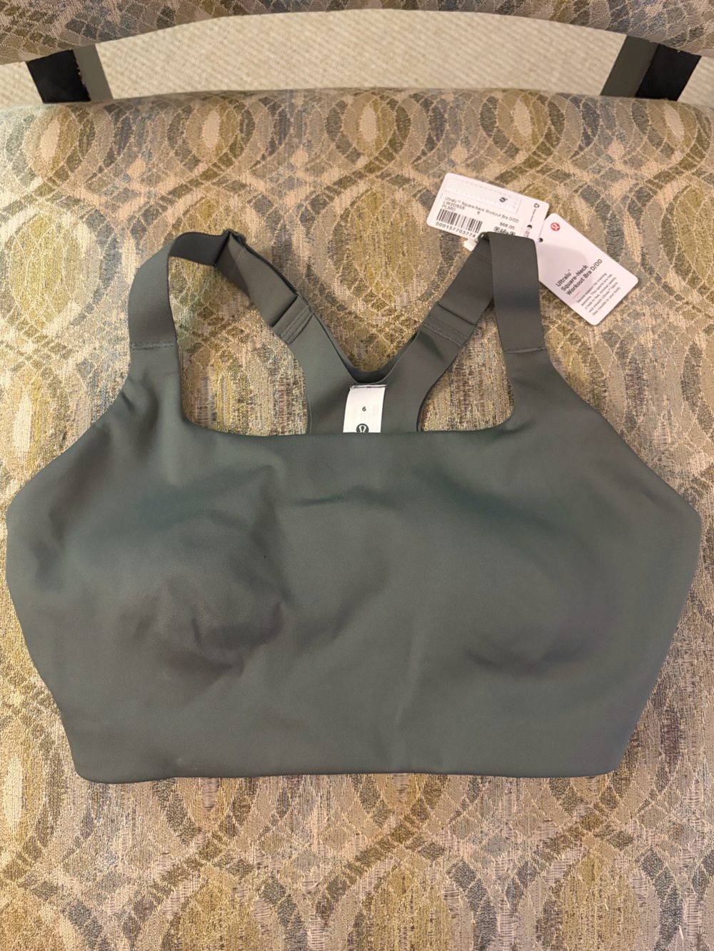 NWT: $68 LULULEMON Ultralu Square-Neck Workout Bra D/DD, Sz 6, Palm Deco (Green)